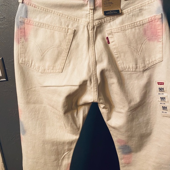 NWT Original Levi’s 501 Jeans Straight Leg Button Fly White Size 28x30 - Picture 7 of 12